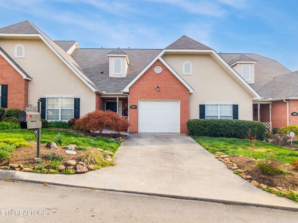 Photo of 5940 Round Hill Lane, Knoxville, TN 37912 (MLS # 1333856)