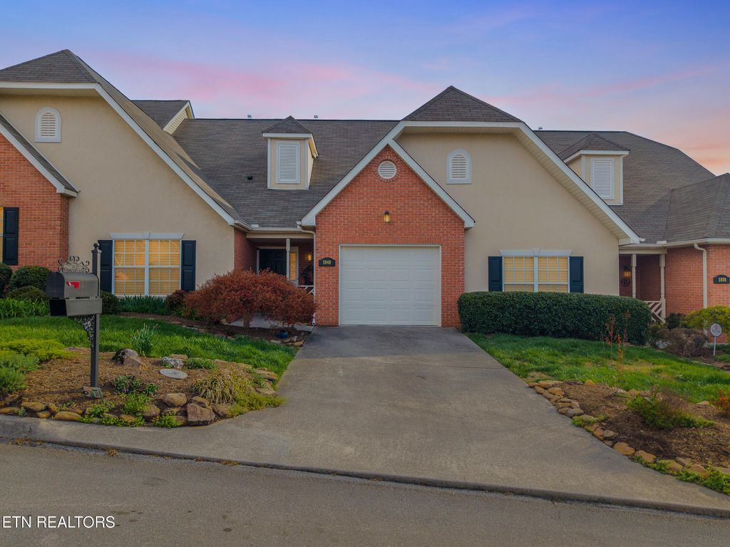 Photo of 5940 Round Hill Lane, Knoxville, TN 37912 (MLS # 1333856)