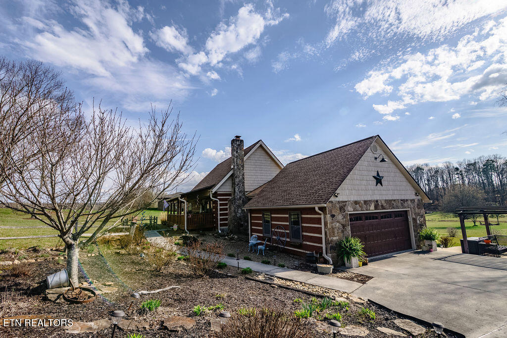 7631 Gibbs Rd