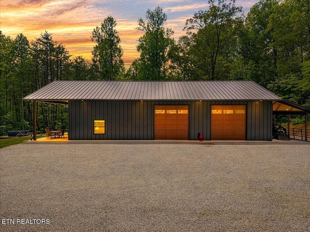 Photo of 160 Riverside Drive, Madisonville, TN 37354 (MLS # 1338308)