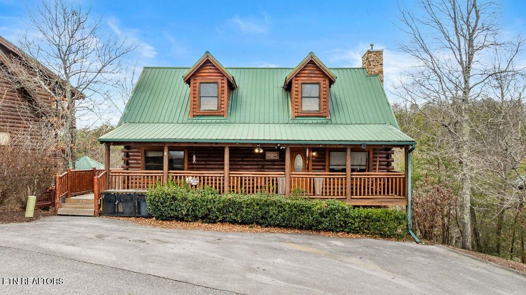 Photo of 3306 Kestrel Way, Pigeon Forge, TN 37863 (MLS # 1329241)