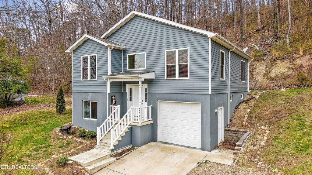 Photo of 2813 Greenway Drive, Knoxville, TN 37918 (MLS # 1331449)