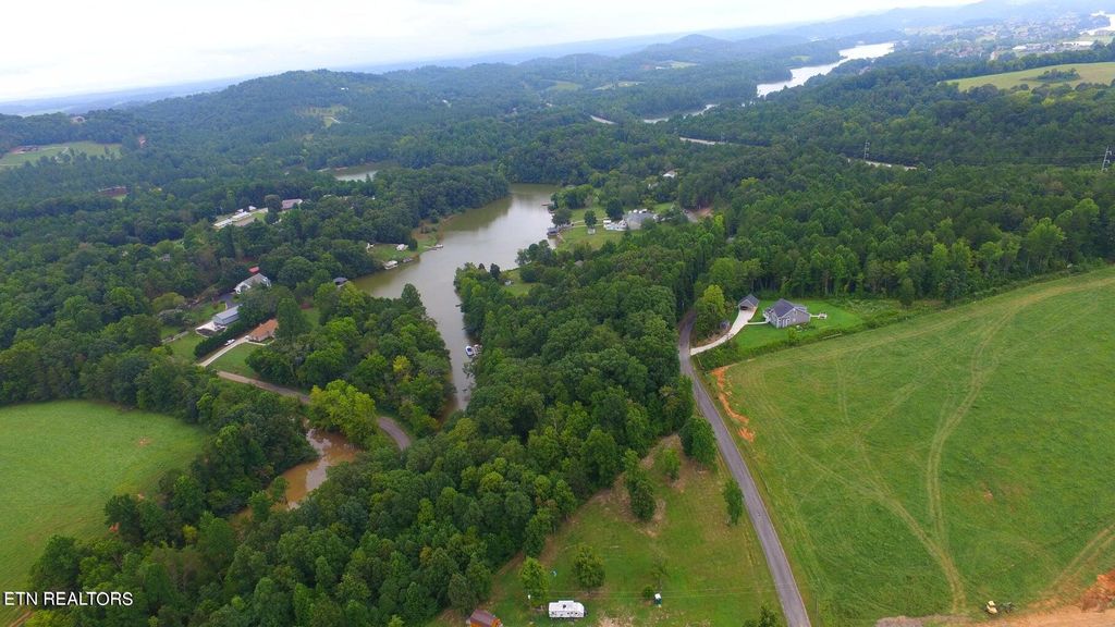 Photo of 0 Bat Creek Shores Lane, Vonore, TN 37885 (MLS # 1267816)