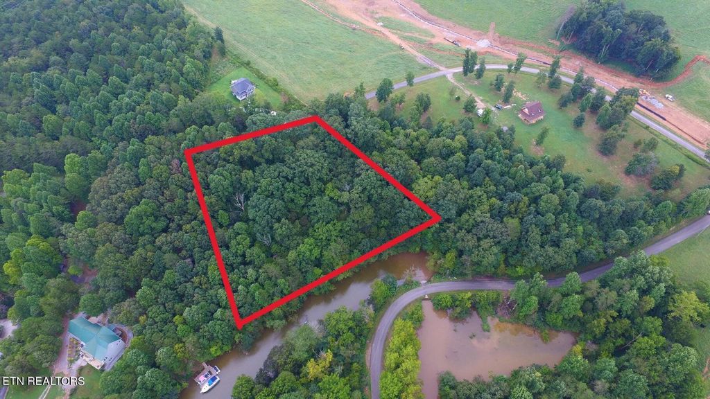 Photo of 0 Bat Creek Shores Lane, Vonore, TN 37885 (MLS # 1267816)