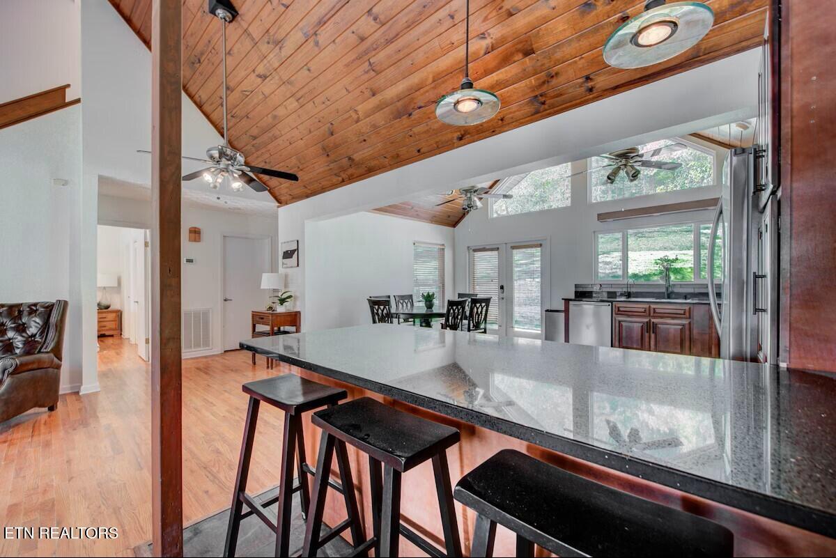 408 Lakecrest Drive