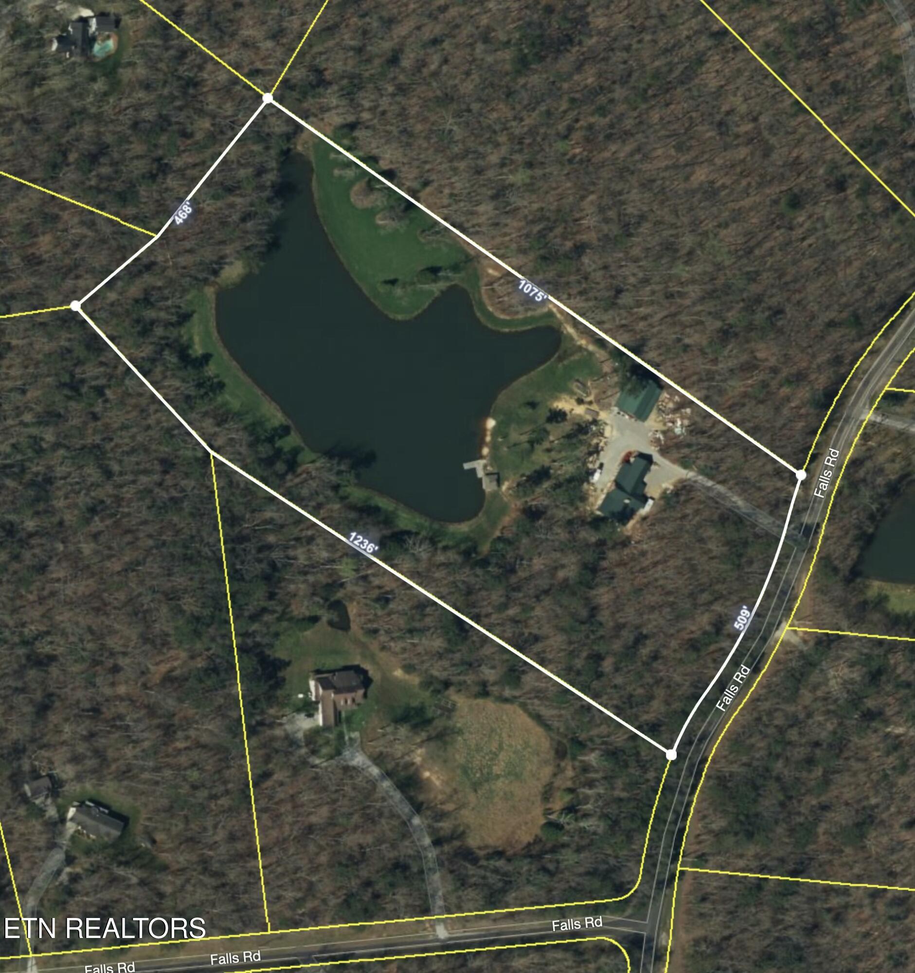 672 Falls Rd
