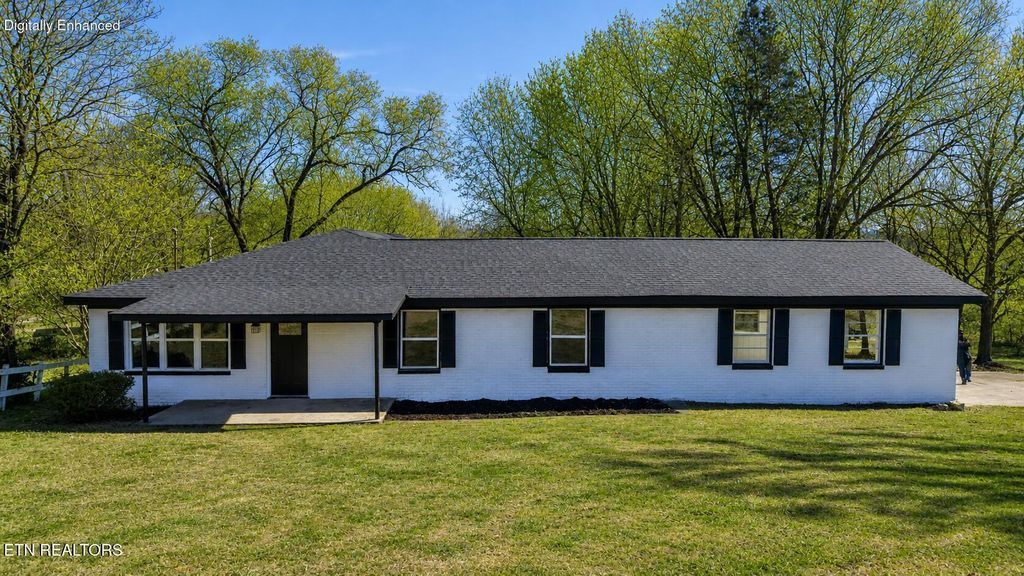 Photo of 711 Walter St, Athens, TN 37303 (MLS # 1339463)