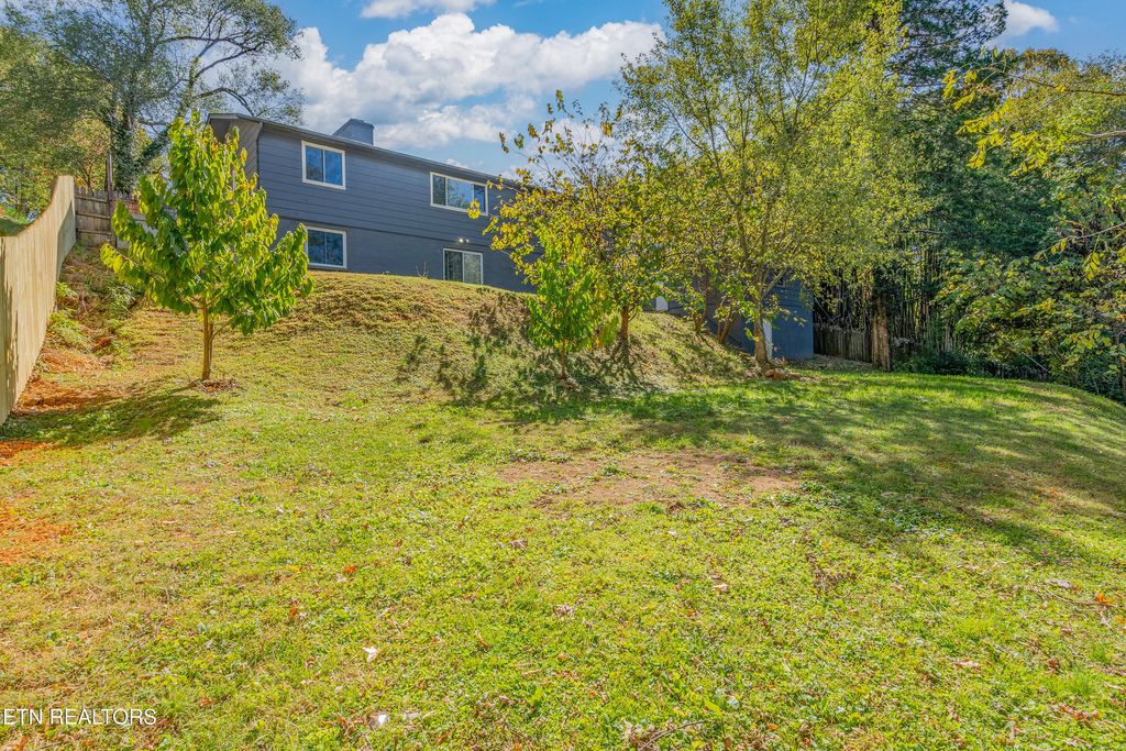 Photo of 5431 Yosemite Tr, Knoxville, TN 37909 (MLS # 1319855)