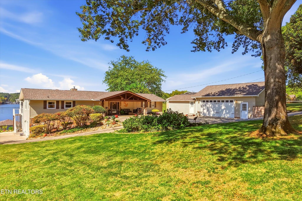 Photo of 4909 Scenic Point Channel, Louisville, TN 37777 (MLS # 1358573)