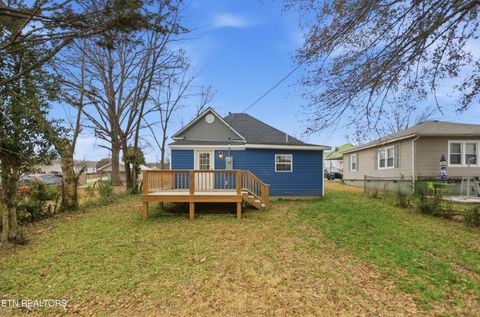 Tiny photo for 423 Illinois Ave, Etowah, TN 37331 (MLS # 1324591)