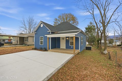 Tiny photo for 423 Illinois Ave, Etowah, TN 37331 (MLS # 1324591)
