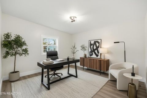 Tiny photo for 423 Illinois Ave, Etowah, TN 37331 (MLS # 1324591)