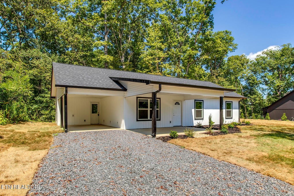Photo of 181 Lakeshore Lane, Decatur, TN 37322 (MLS # 1306973)