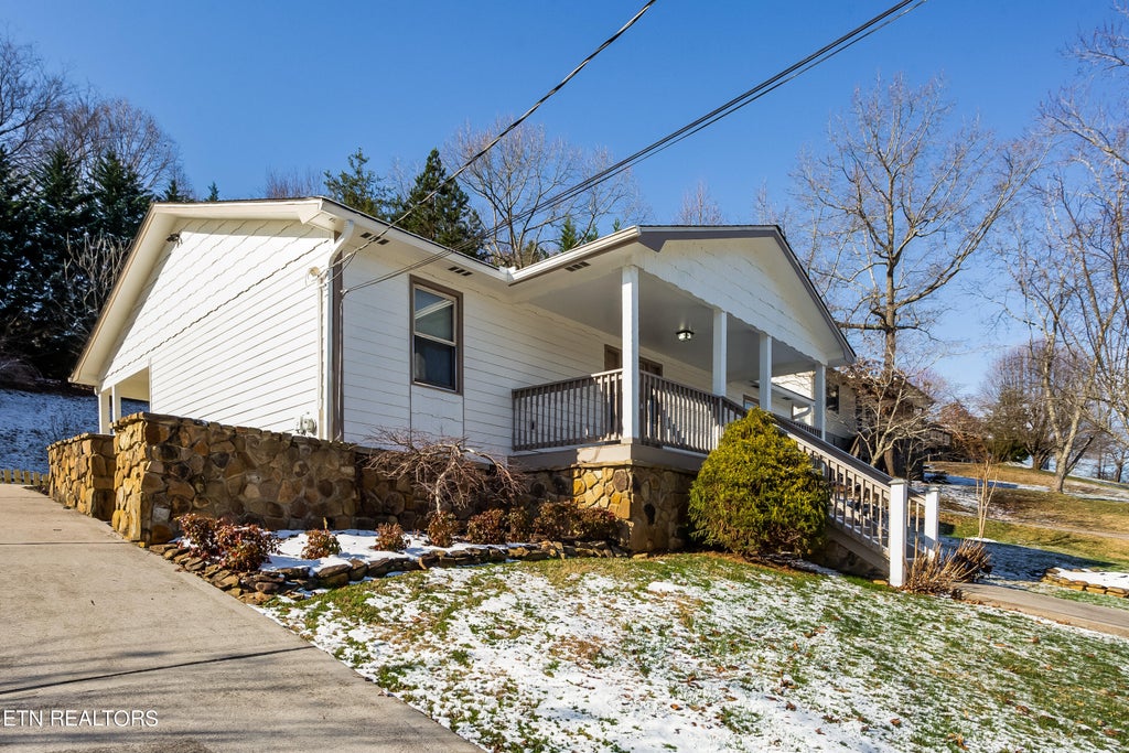 Photo of 2544 Chukar Rd, Knoxville, TN 37923 (MLS # 1252214)