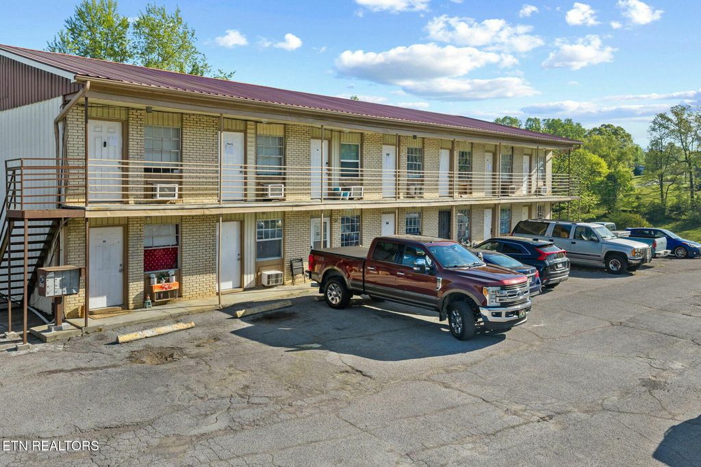 Photo of 1068 Wooddale Church Rd, Strawberry Plains, TN 37871 (MLS # 1336833)