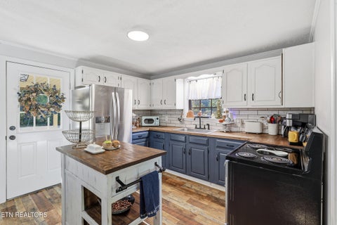 Tiny photo for 364 Tunnel Lane, Greeneville, TN 37745 (MLS # 1359791)