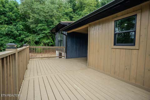 Tiny photo for 960 Chestnut Grove Rd, Dandridge, TN 37725 (MLS # 1349822)