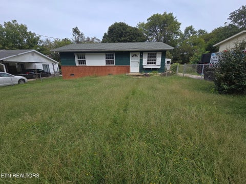 Photo of 2227 Sylvania Ave, Knoxville, TN 37920 (MLS # 1359489)