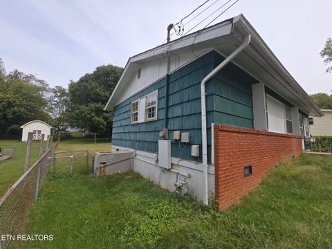 Tiny photo for 2227 Sylvania Ave, Knoxville, TN 37920 (MLS # 1359489)