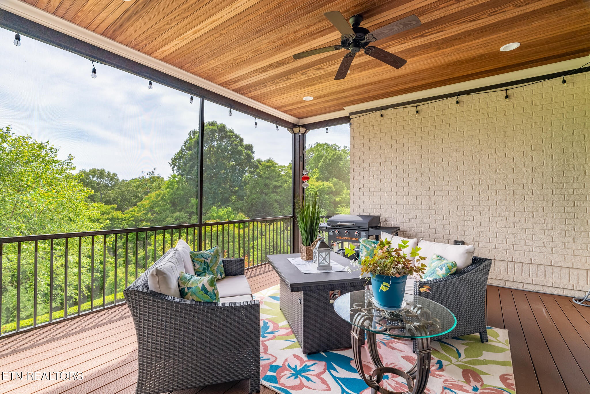 Behind the private gates of The Summit at Choto, this nearly 6,000 sq/ – image 22