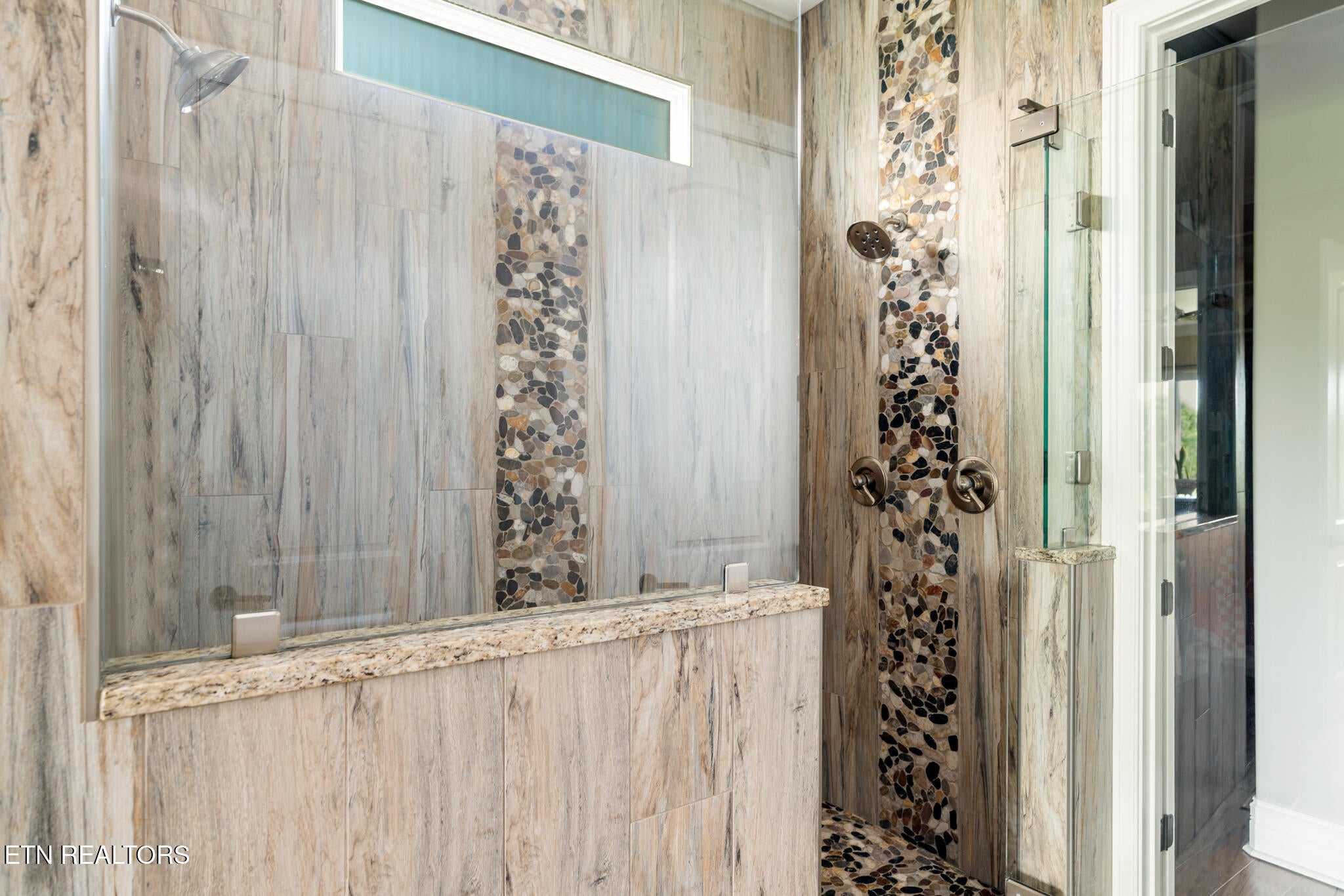 Behind the private gates of The Summit at Choto, this nearly 6,000 sq/ – image 28