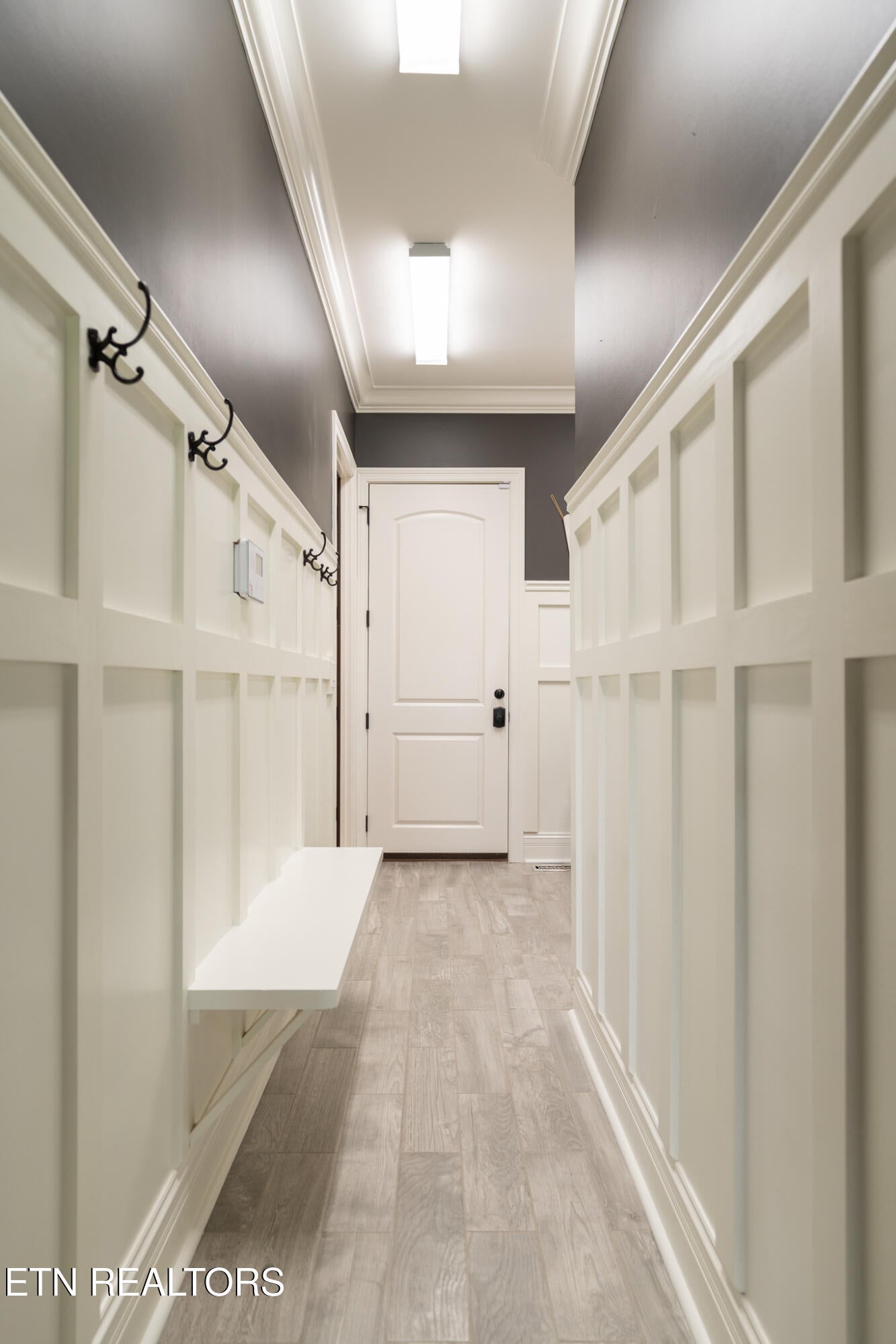 Behind the private gates of The Summit at Choto, this nearly 6,000 sq/ – image 41