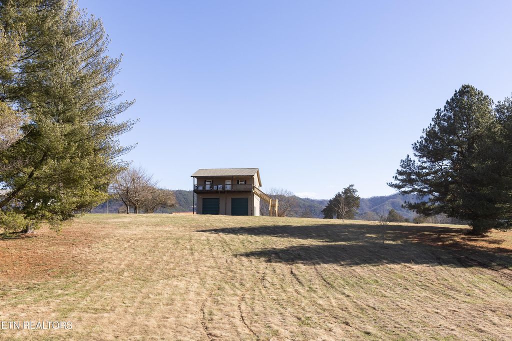 Photo of 1374 CAMELLIA Rd, Newport, TN 37821 (MLS # 1327316)