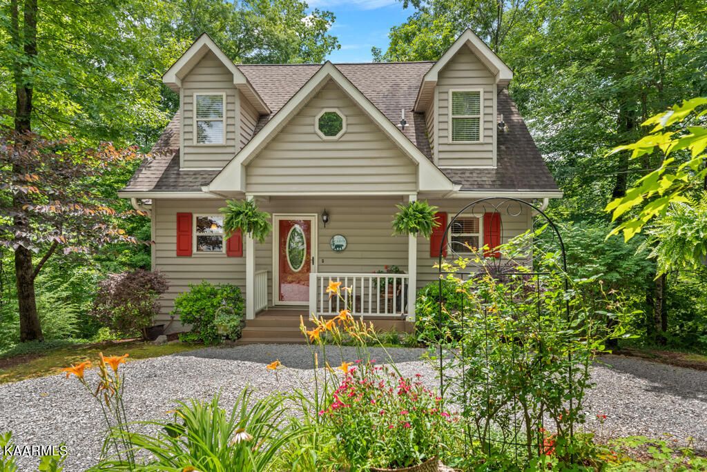 Photo of 411 Laurel Rd, Townsend, TN 37882 (MLS # 1237603)