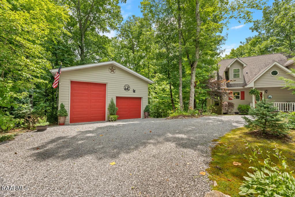 Photo of 411 Laurel Rd, Townsend, TN 37882 (MLS # 1237603)