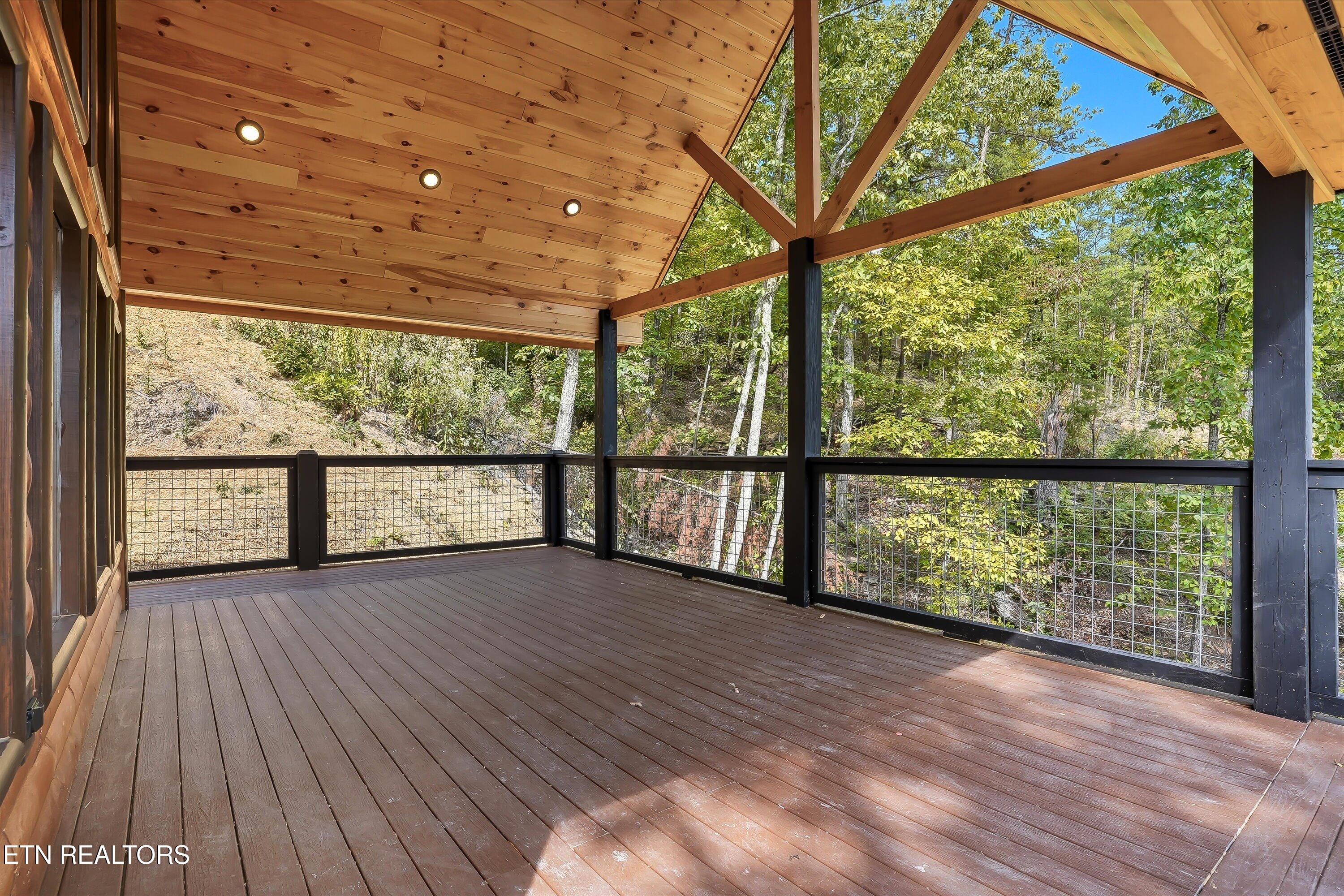 2125 Rising Fawn Way