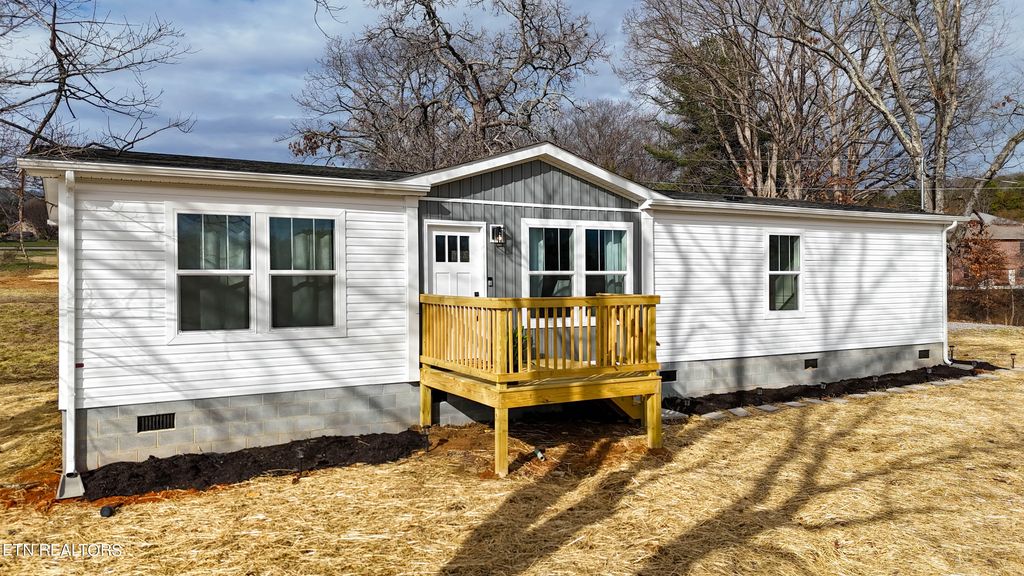 Photo of 962 Asheville Hwy, Strawberry Plains, TN 37871 (MLS # 1251353)