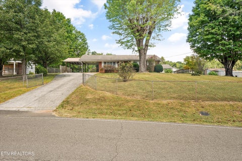 Tiny photo for 8416 Andersonville Pike, Knoxville, TN 37938 (MLS # 1355451)