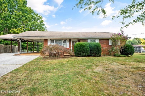 Photo of 8416 Andersonville Pike, Knoxville, TN 37938 (MLS # 1355451)