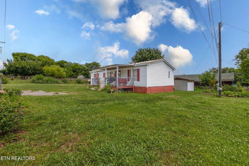Photo of 935 Summer St, Loudon, TN 37774 (MLS # 1344459)