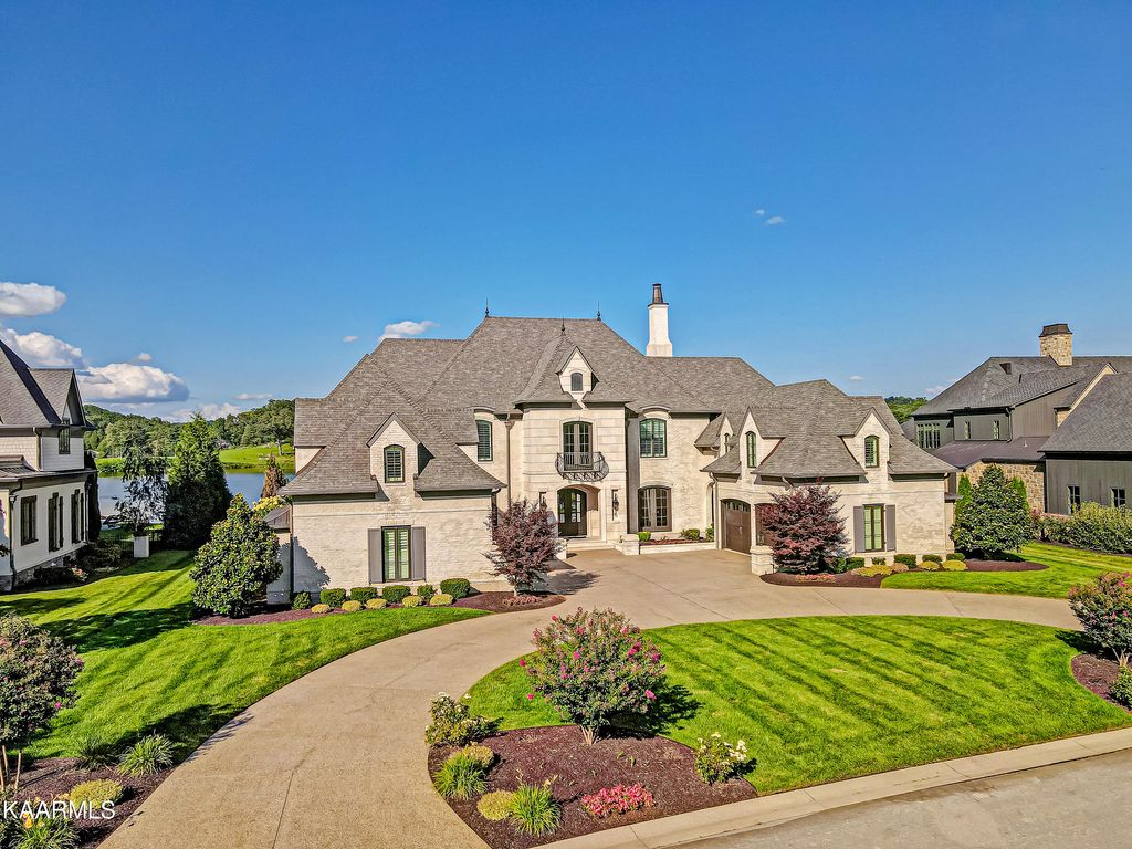 Photo of 3615 Waterside Way, Louisville, TN 37777 (MLS # 1236976)