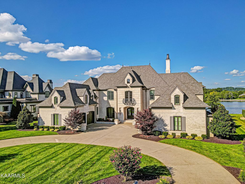 Photo of 3615 Waterside Way, Louisville, TN 37777 (MLS # 1236976)