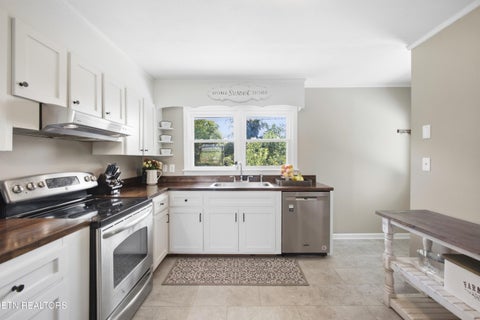 Tiny photo for 359 Skyline View Lane, Kingston, TN 37763 (MLS # 1356192)