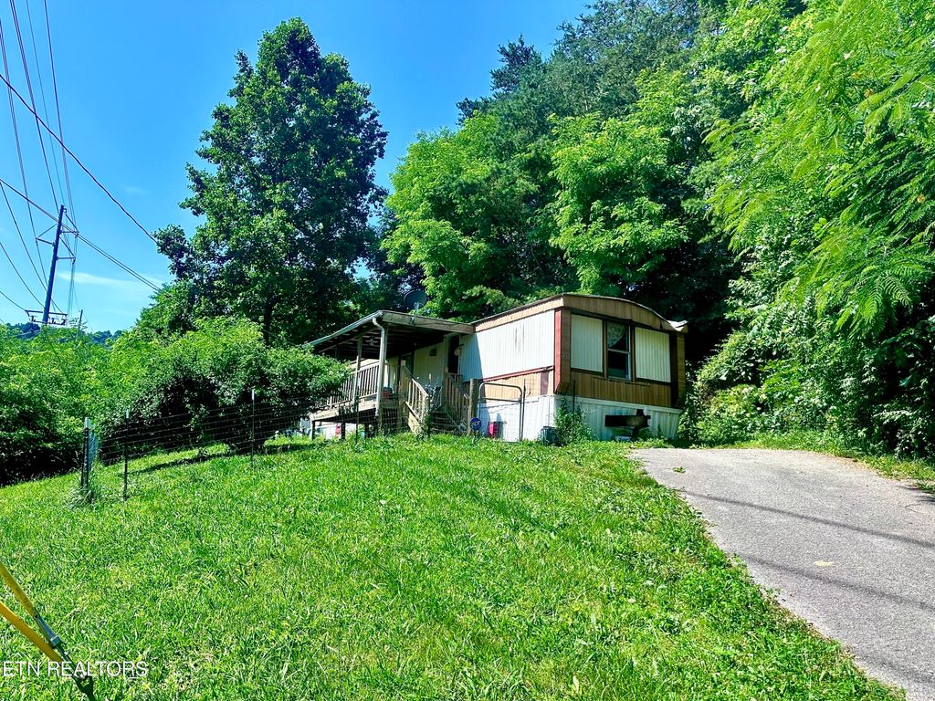 Photo of 920 Highway 61, Maynardville, TN 37807 (MLS # 1267083)