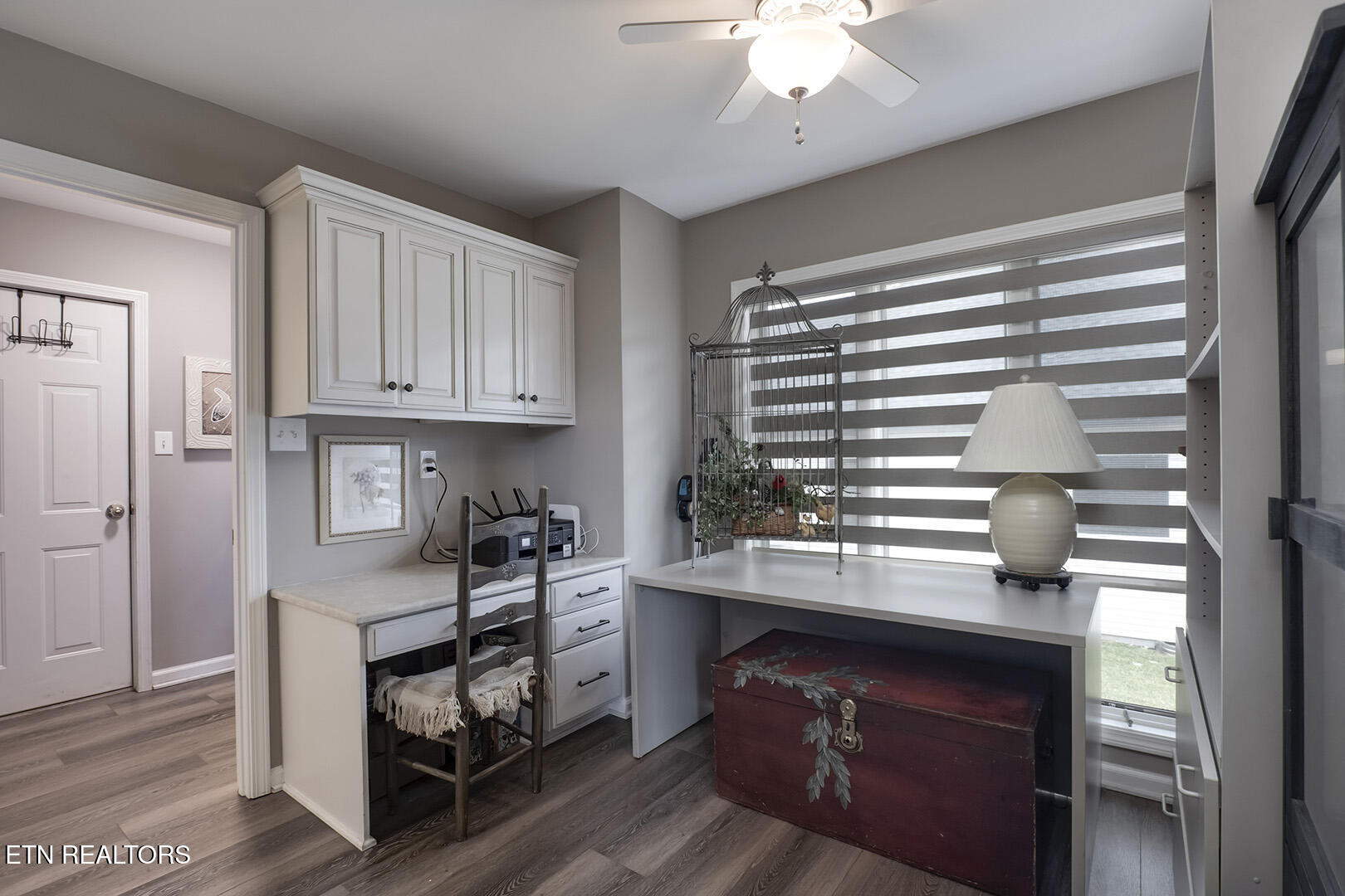 Loudon, Tennessee 37774, United States, 2 Bedrooms Bedrooms, ,2 BathroomsBathrooms,Residential,Pending,76728