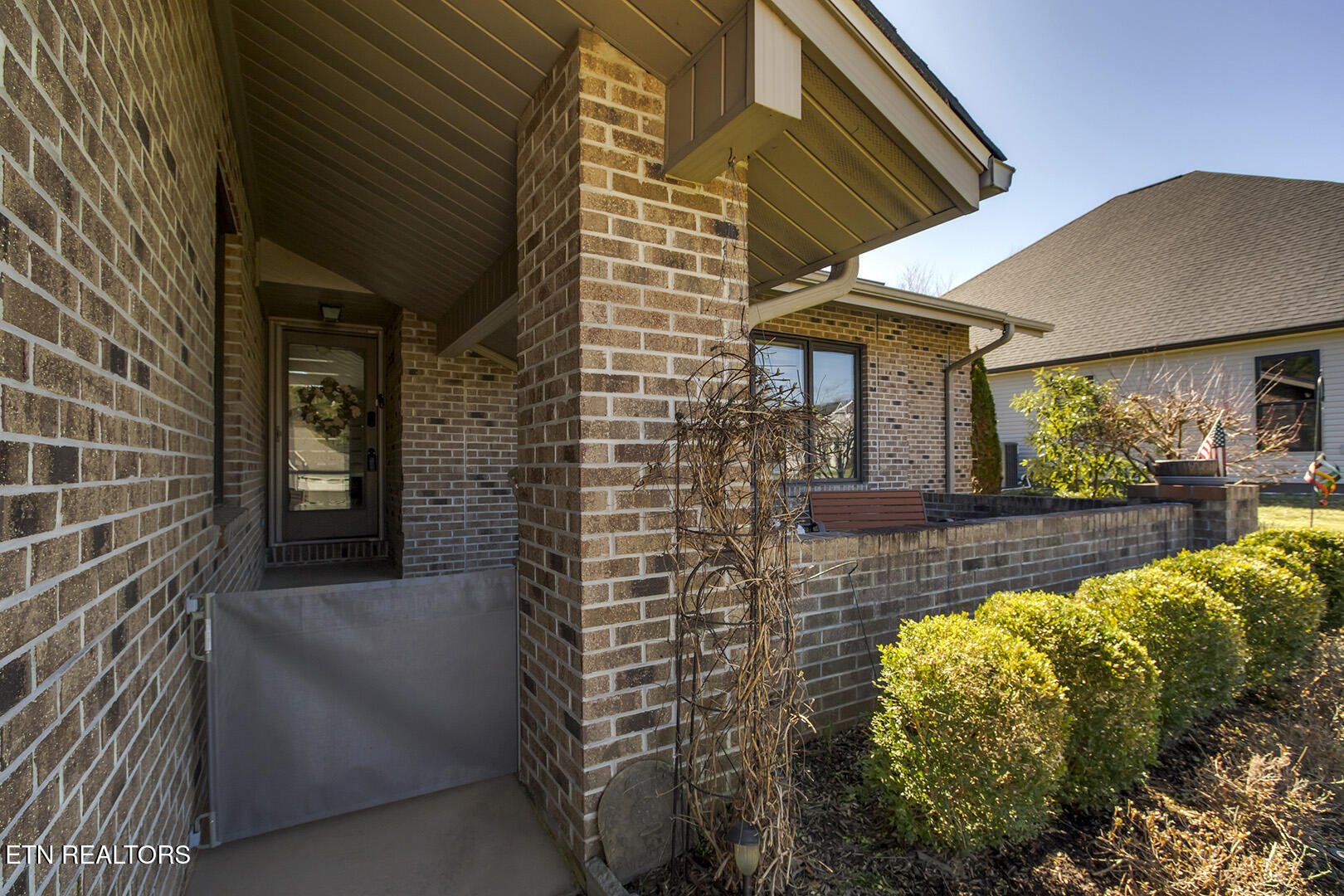 Loudon, Tennessee 37774, United States, 2 Bedrooms Bedrooms, ,2 BathroomsBathrooms,Residential,Pending,76728