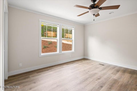 Tiny photo for 352 Bland Rd, Clinton, TN 37716 (MLS # 1359946)