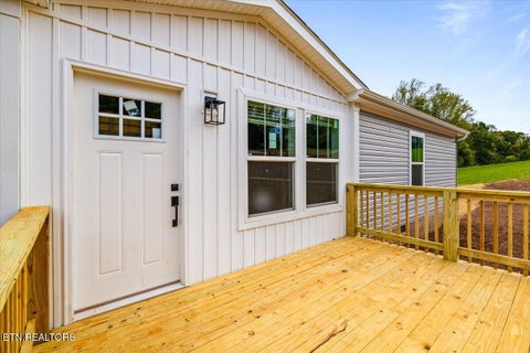 Tiny photo for 352 Bland Rd, Clinton, TN 37716 (MLS # 1359946)