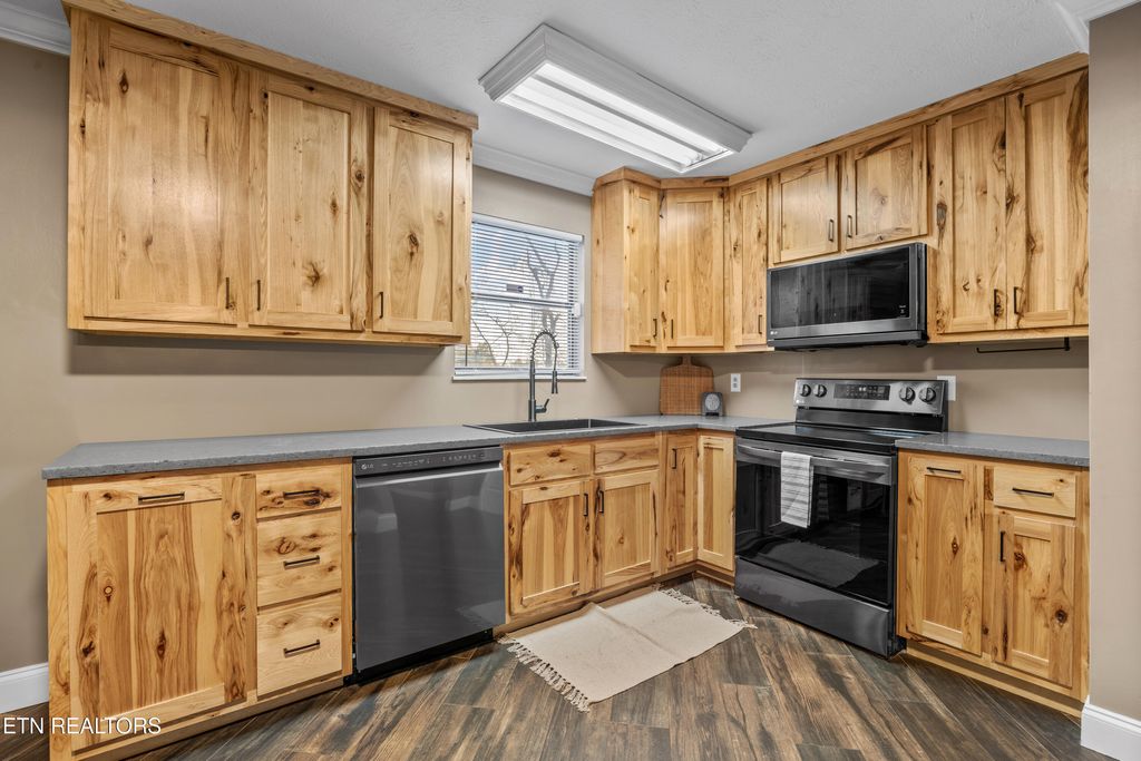 Photo of 2658 Randall Rd, Strawberry Plains, TN 37871 (MLS # 1321008)