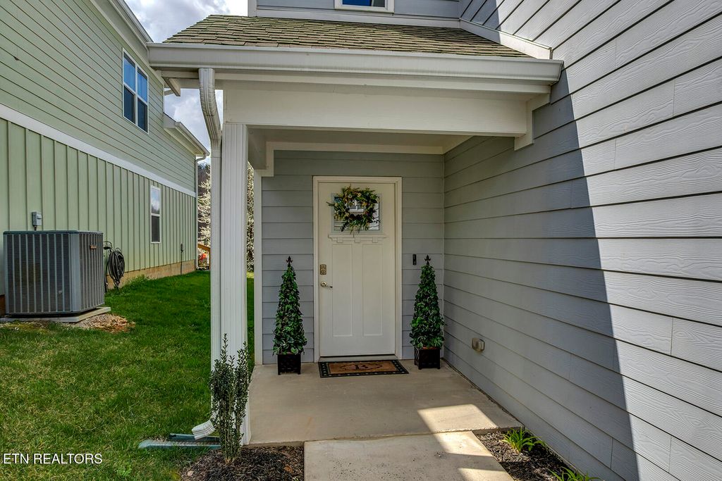 Photo of 7822 Train Station Way, Knoxville, TN 37931 (MLS # 1332336)