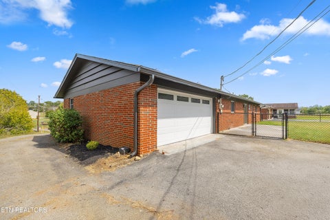 Tiny photo for 7129 W Martin Mill Pike, Knoxville, TN 37920 (MLS # 1354933)