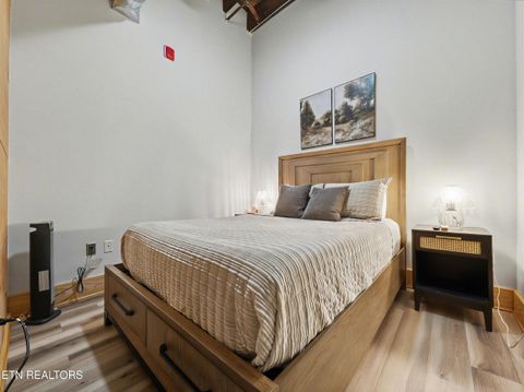 Tiny photo for 112 S Gay St #405, Knoxville, TN 37902 (MLS # 1330626)