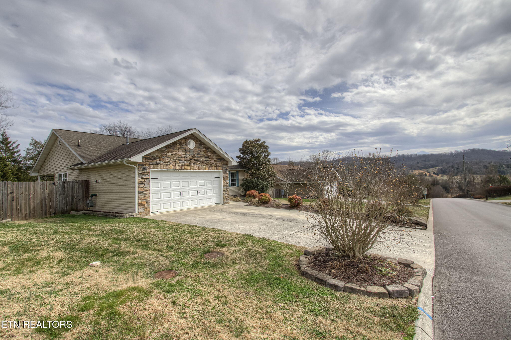 1010 Stones Throw Lane