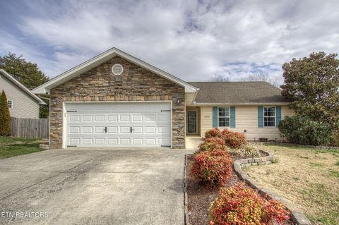 1010 Stones Throw Lane Sevierville TN 37876