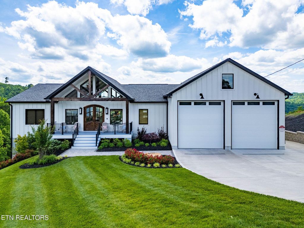 Photo of 623 Panoramic Drive, Maynardville, TN 37807 (MLS # 1300825)