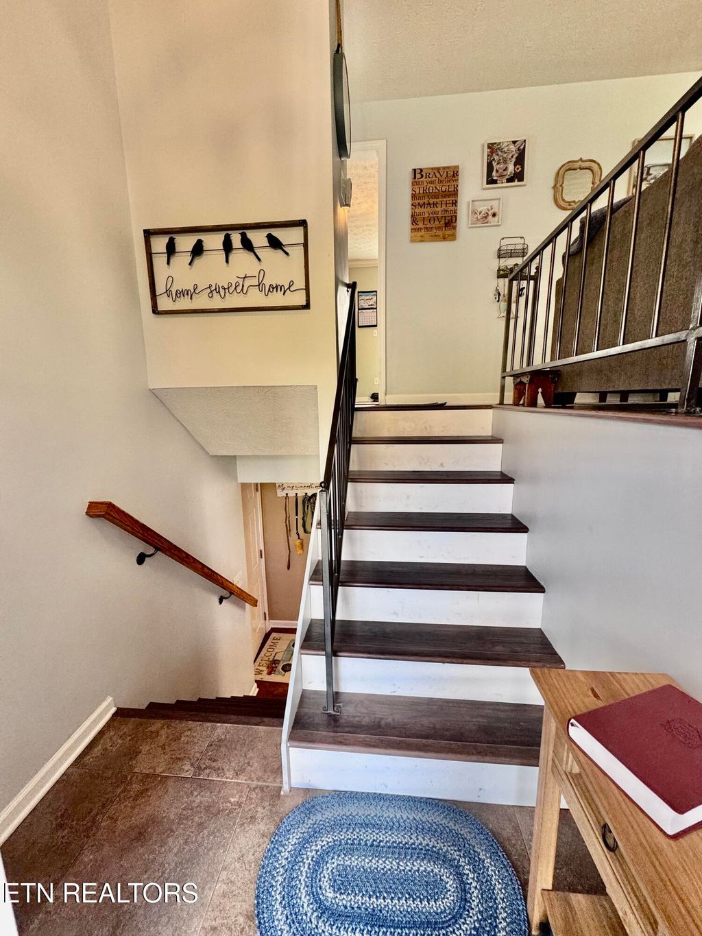 Photo of 131 Red Bud Drive, Harriman, TN 37748 (MLS # 1326896)